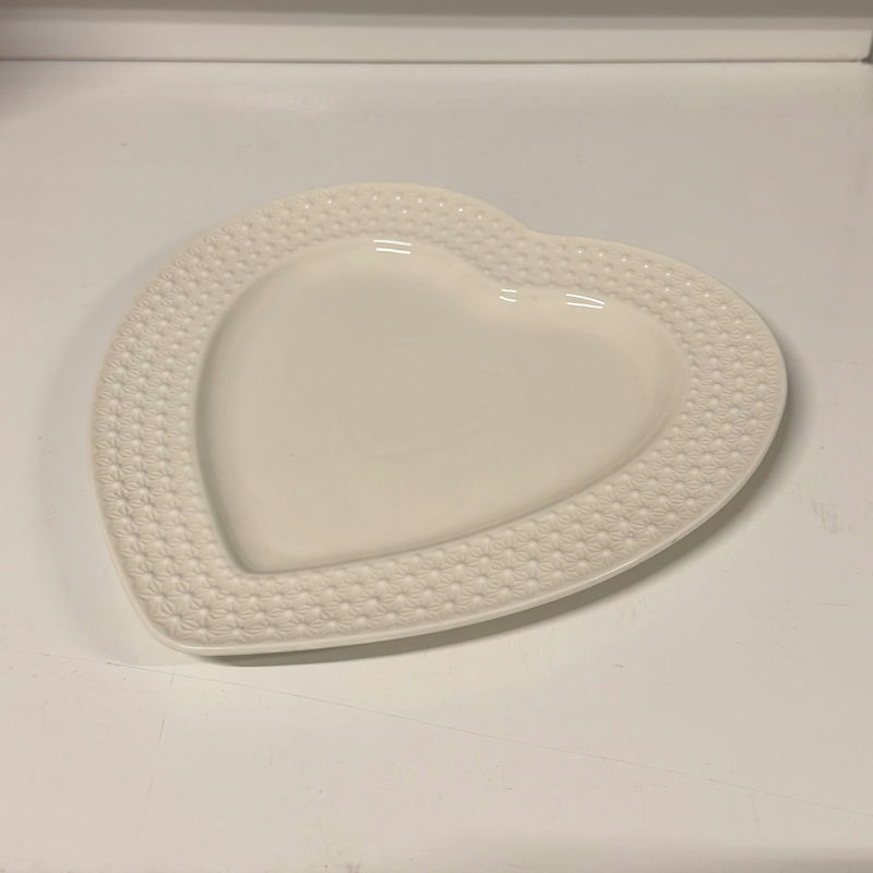 Блюдо керамика Сердце 25,5см (35шт) - DL-007-3 НК ** *